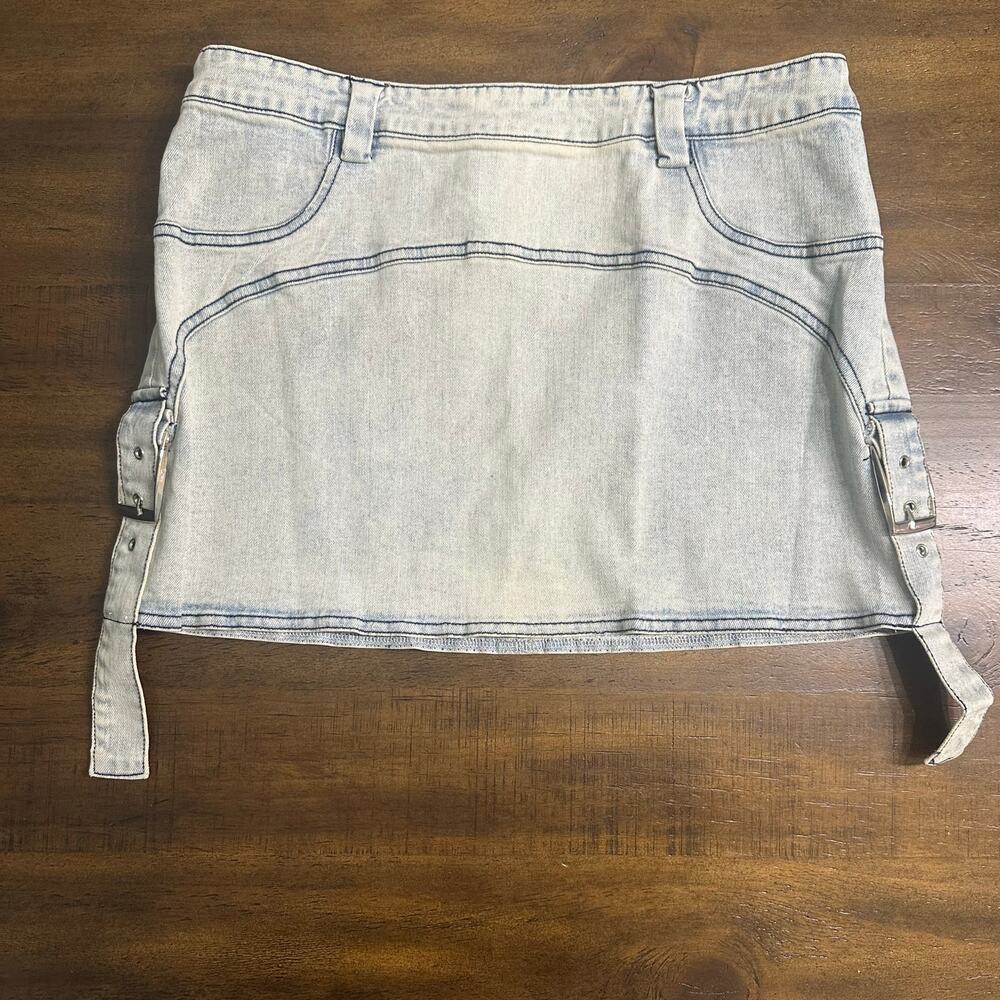 By DYLN Immy‎ Skirt NWT Medium Acid Wash Denim Mini Buckle Strap Y2K Streetwear